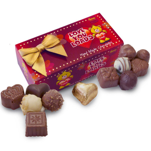 Sentiments Chocolate & Truffles Assortment Ballotin - Love You Loads